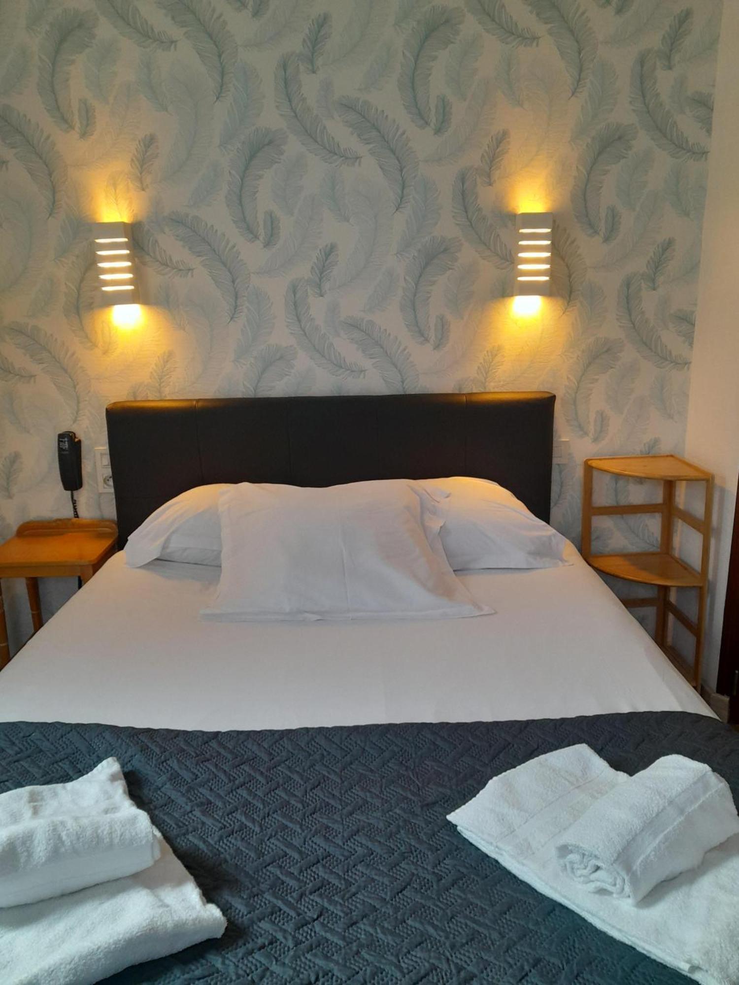 Hotel La Voilerie Cancale Bord De Mer ภายนอก รูปภาพ